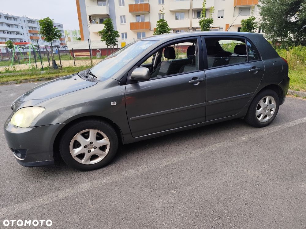 Toyota Corolla - 3