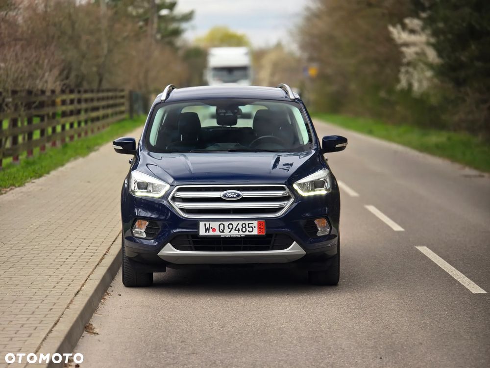 Ford Kuga 1.5 EcoBoost 2x4 Titanium - 10