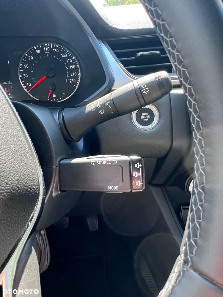 Renault Captur - 23