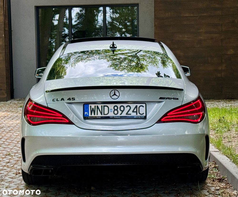 Mercedes-Benz CLA 45 AMG 4Matic 7G-DCT - 3