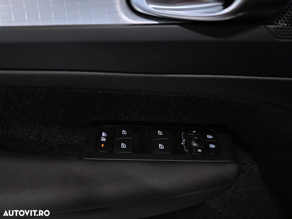 Volvo XC 40 T4 Recharge DKG Core - 27