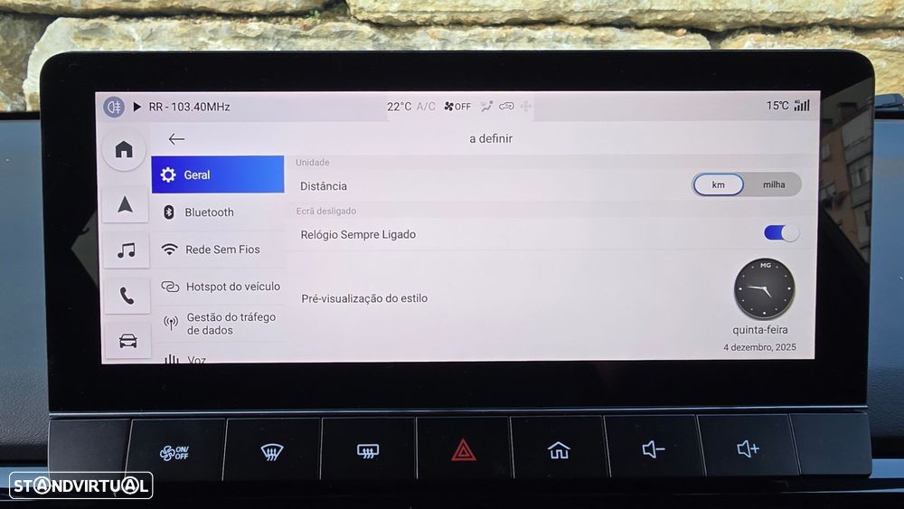 MG MG4 64 kWh Luxury - 29