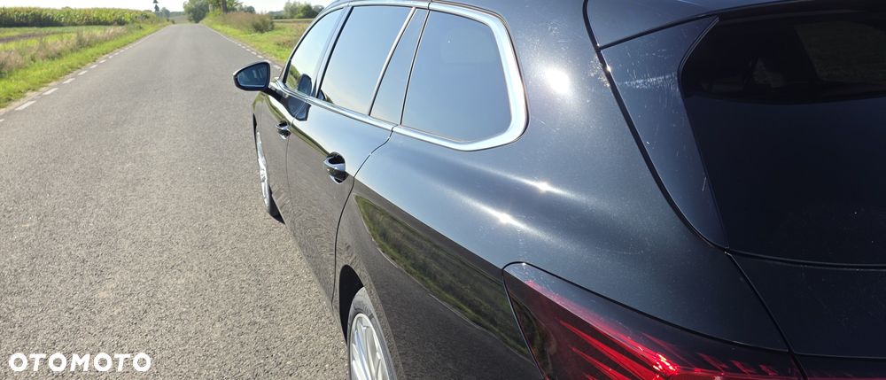 Skoda Superb 2.0 TDI SCR 4x4 L&K DSG - 8