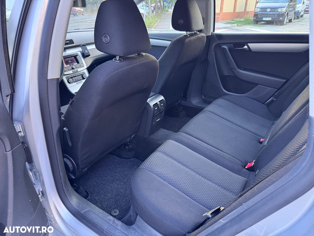 Volkswagen Passat Variant 1.4 TSI BlueMotion Technology Business Edition - 18