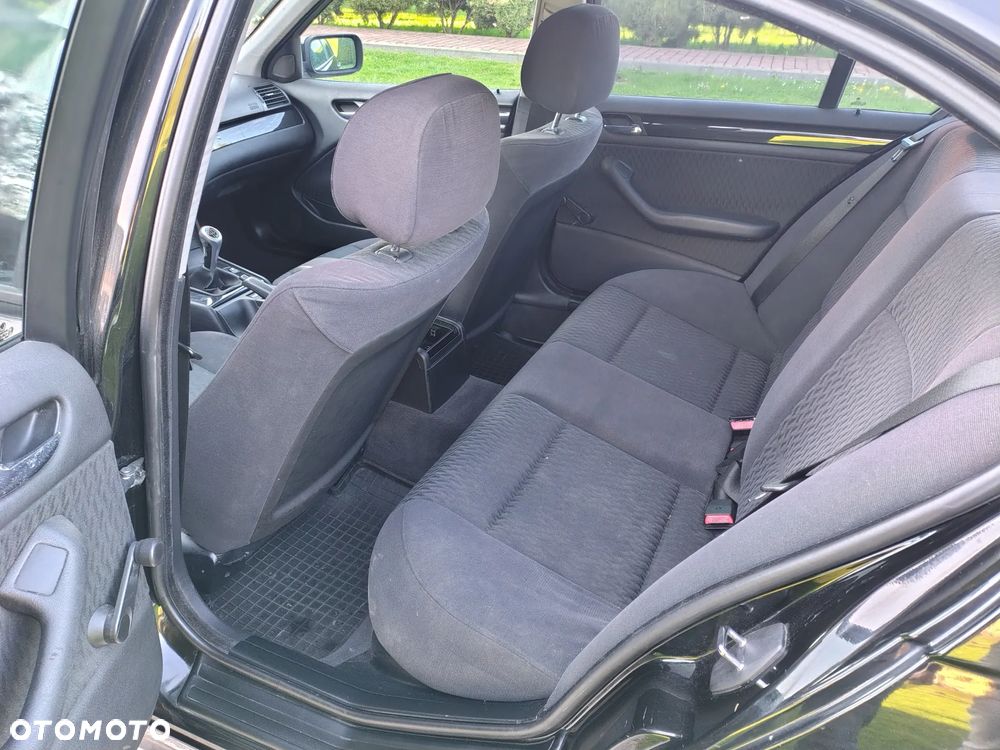 BMW Seria 3 316i - 13