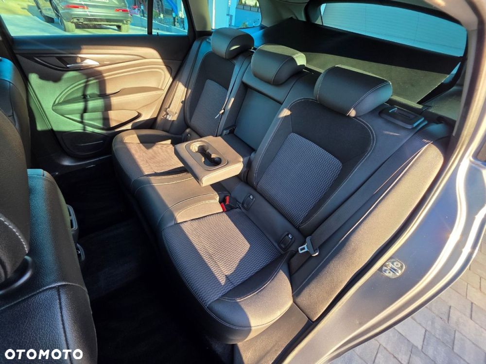 Opel Insignia - 20
