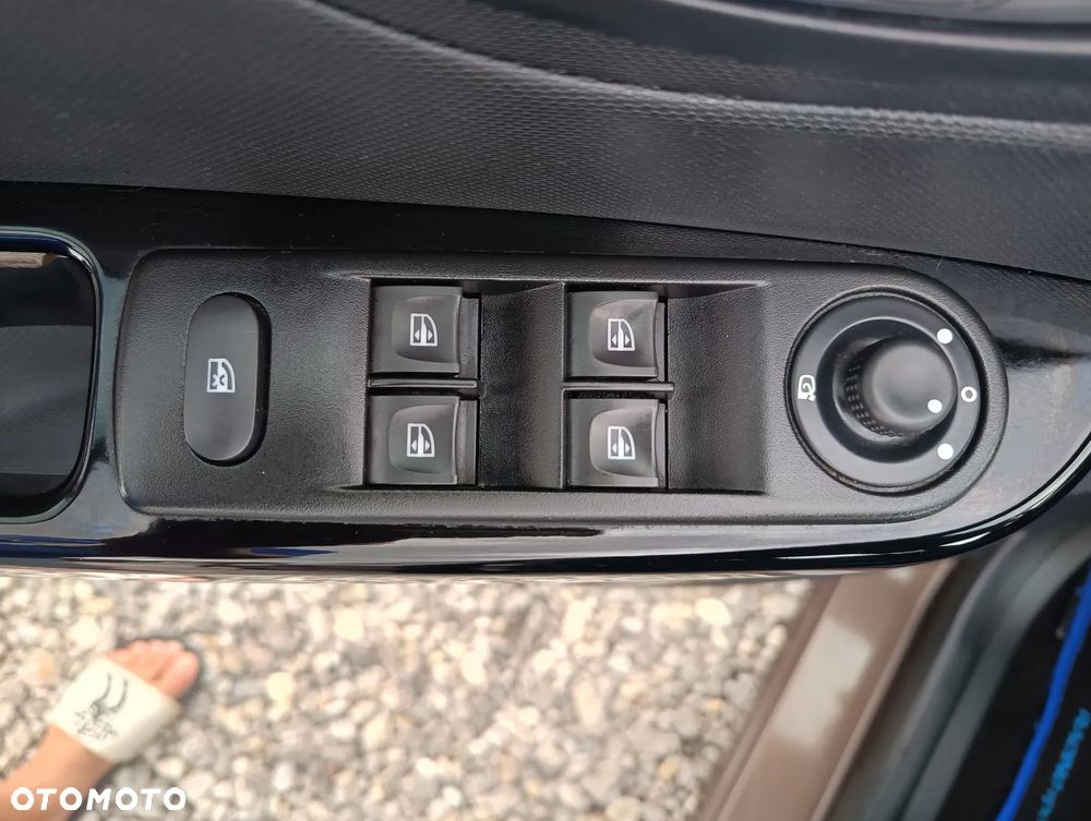Renault Captur ENERGY TCe 120 EDC XMOD - 34