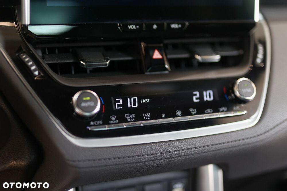 Toyota Corolla Cross - 36