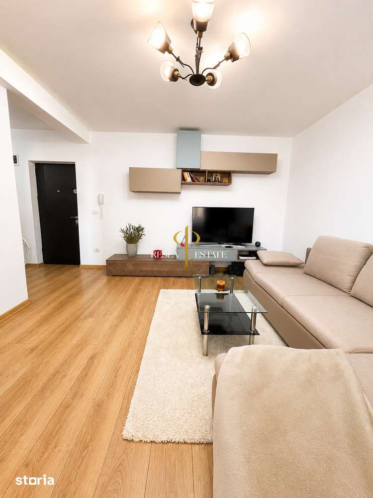 Apartament cu 3 camere - decomandat + pod | curte și parcare| Giroc — fotografia 1