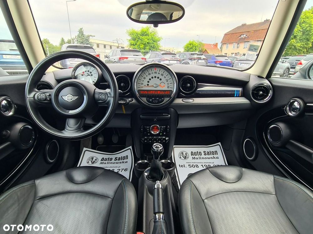MINI Cooper Bayswater - 12