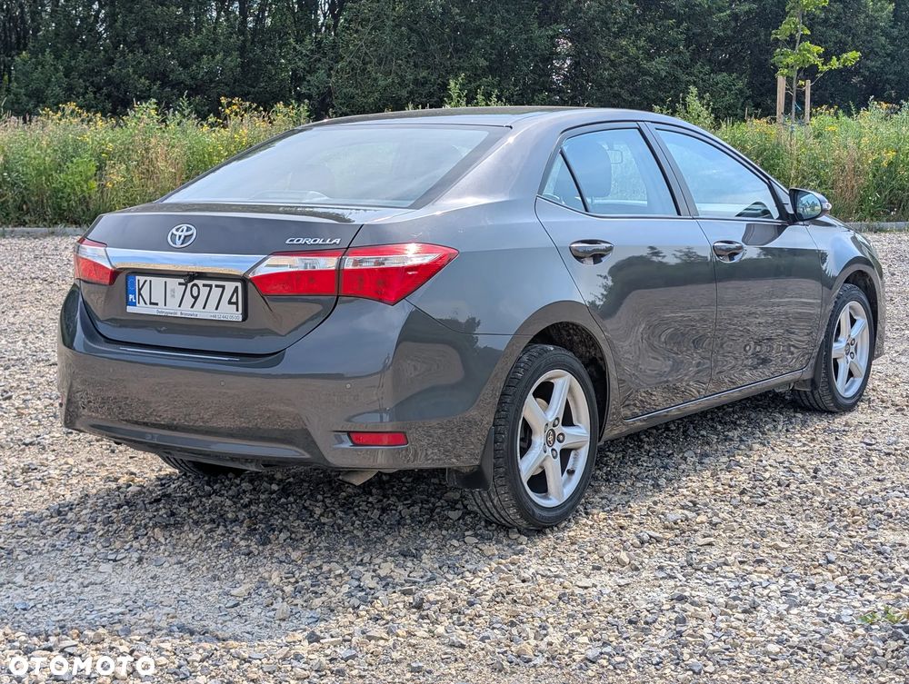 Toyota Corolla 1.6 Premium - 4