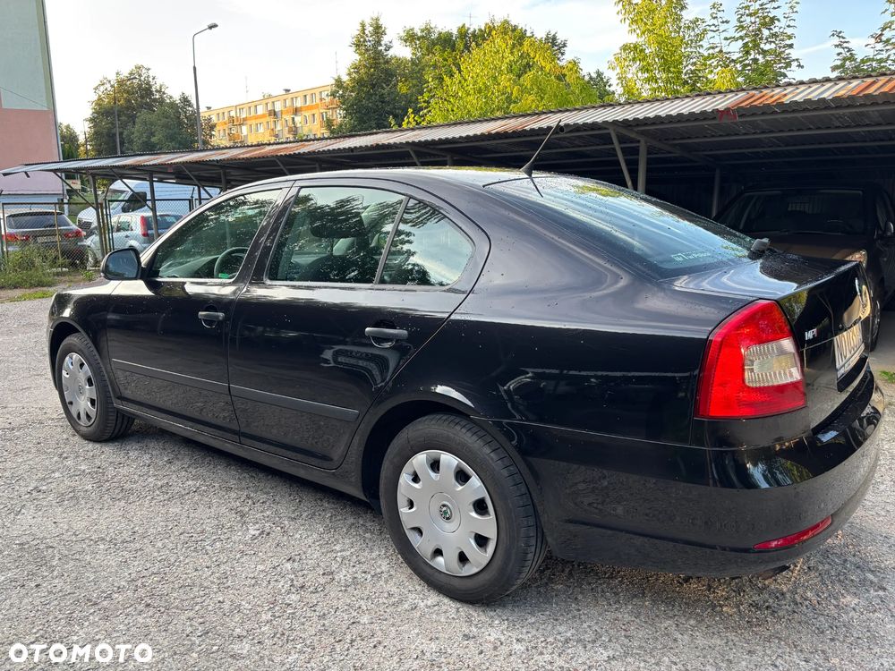 Skoda Octavia 1.6 - 8