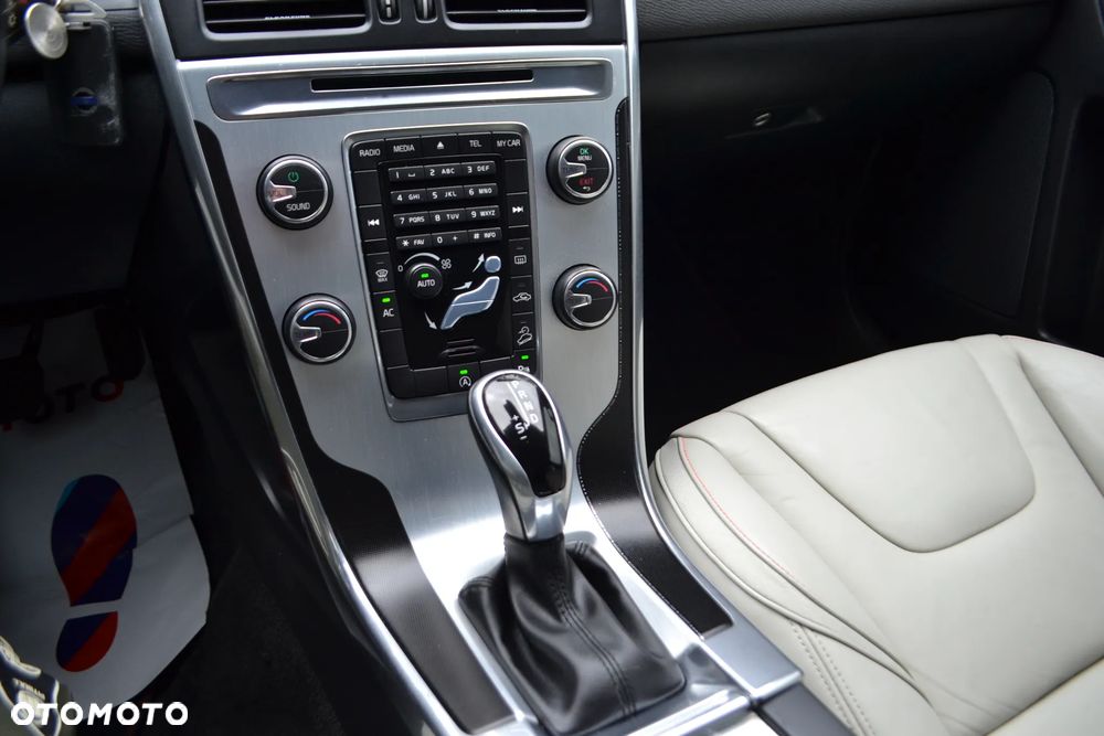 Volvo XC 60 - 23
