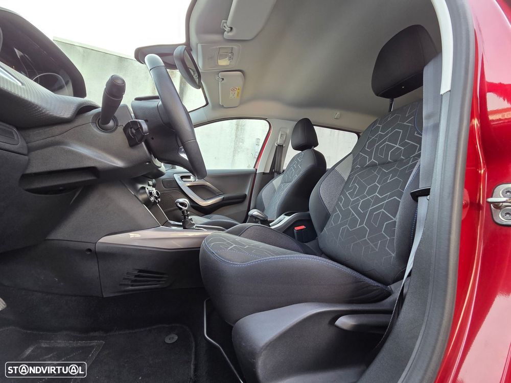 Peugeot 2008 1.5 BlueHDi Style - 15