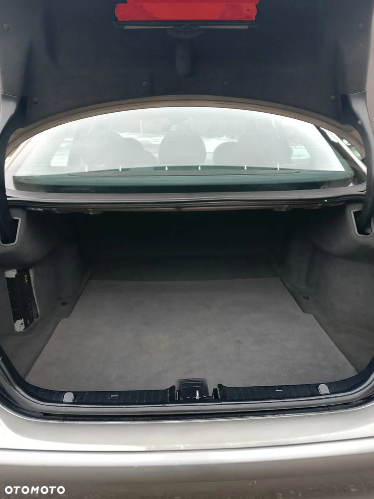 Mercedes-Benz Klasa E 200 CDI Elegance - 17