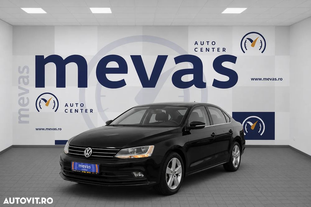 Volkswagen Jetta 2.0 TDI DSG Comfortline - 1