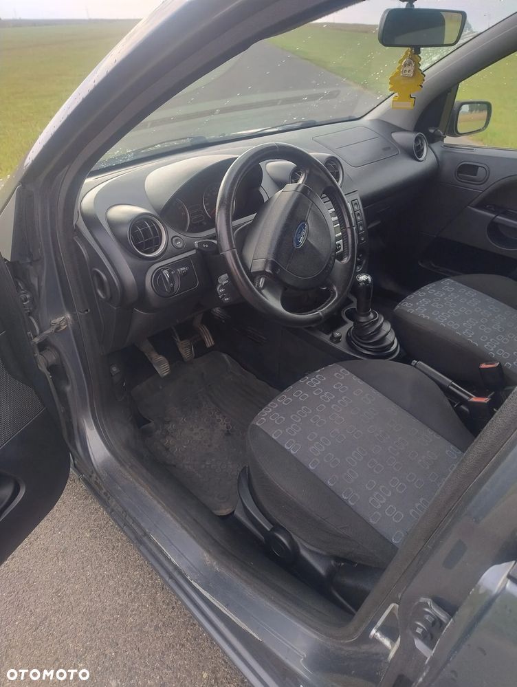 Ford Fiesta 1.25 - 12