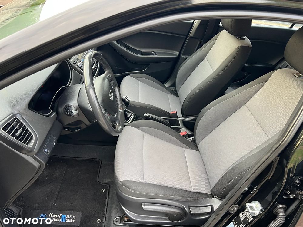 Hyundai i20 - 10
