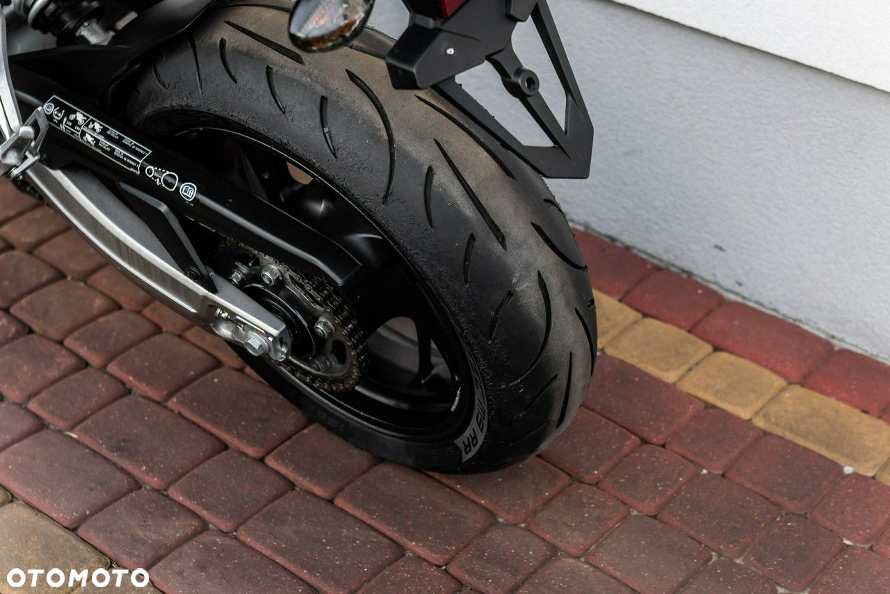 Honda CB - 8