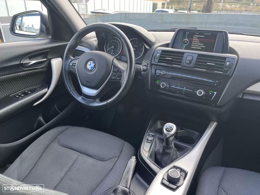 BMW 116 d Sport Line - 33