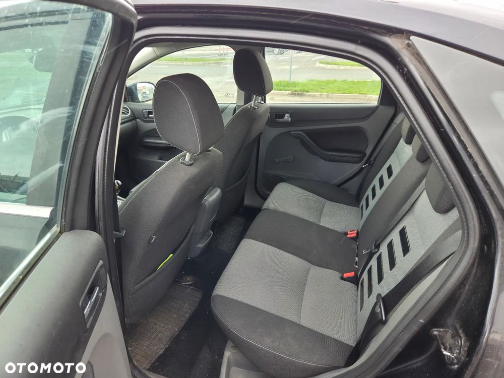 Ford Focus - 11