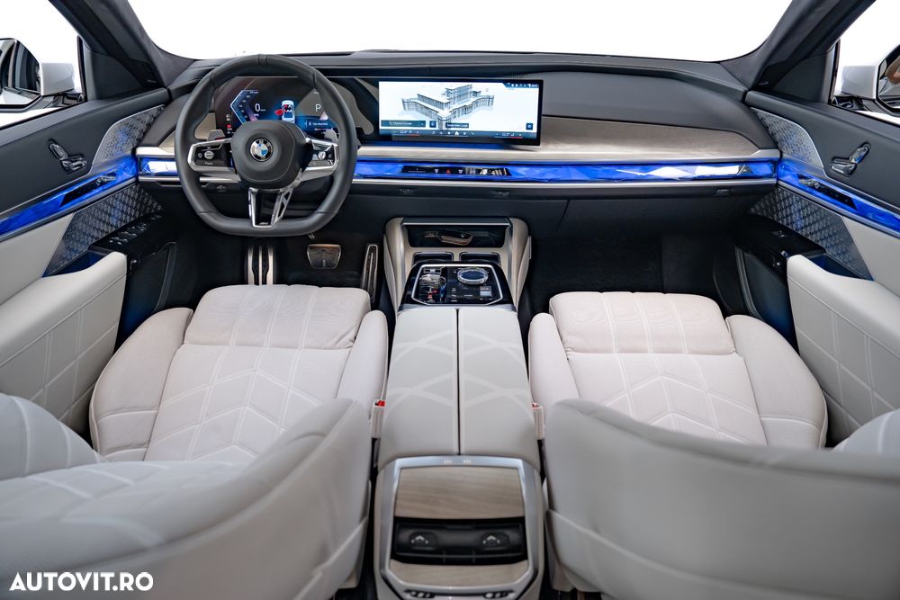 BMW Seria 7 740Ld xDrive MHEV - 25