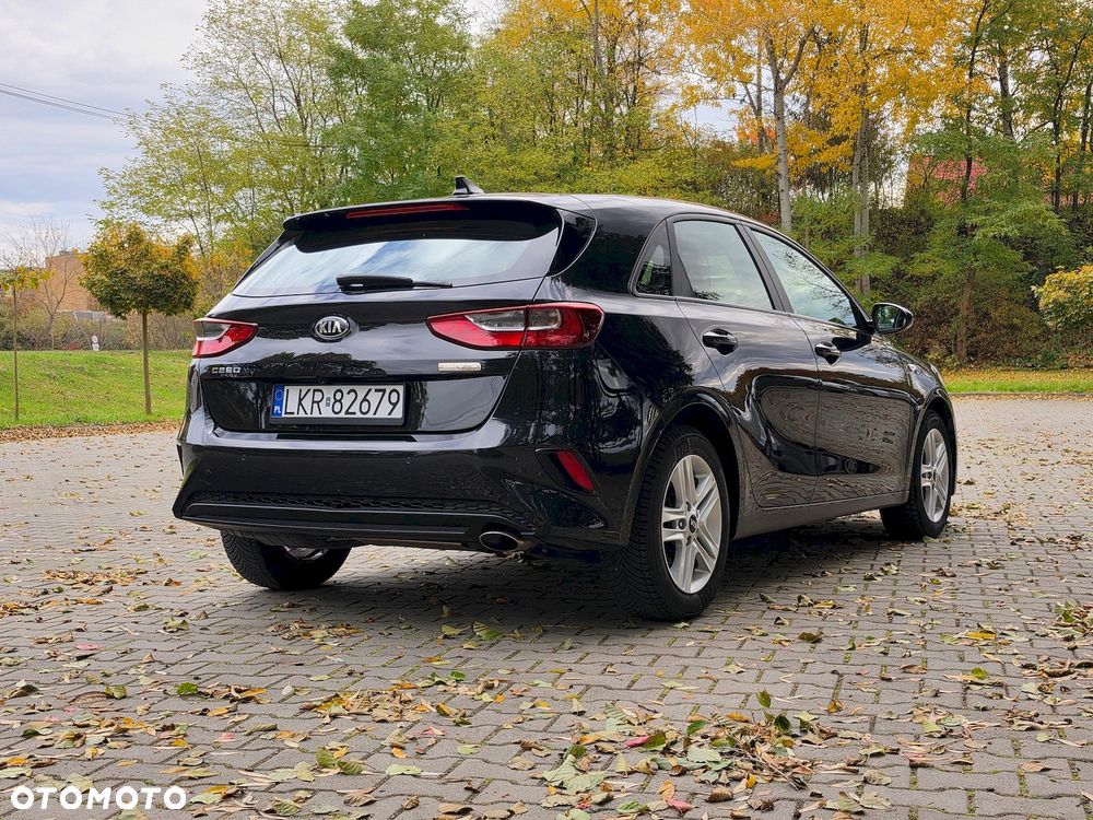 Kia Ceed 1.6 CRDi Eco-Dynamics+ (48V Mild-Hybrid) Edition 7 - 17