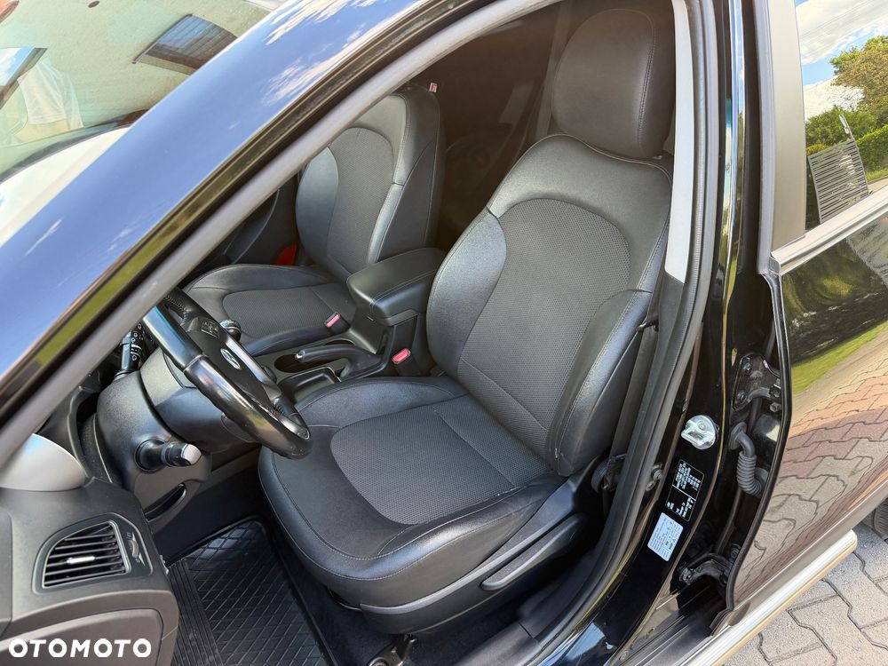 Hyundai ix35 1.6 2WD Style - 19