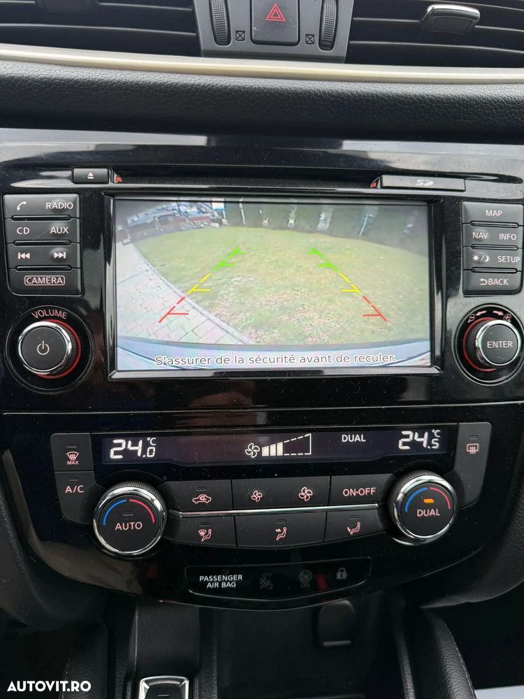 Nissan Qashqai 1.6 DCI N-Connecta - 14