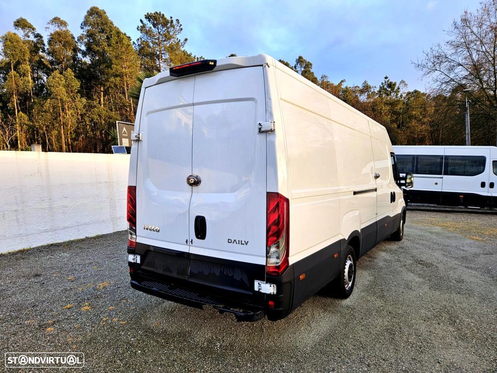 Iveco Daily - 12