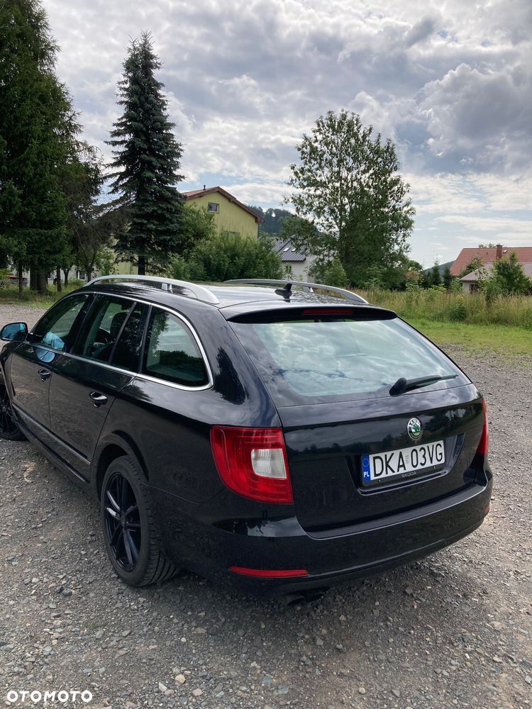 Skoda Superb 2.0 TDI Elegance DSG - 4