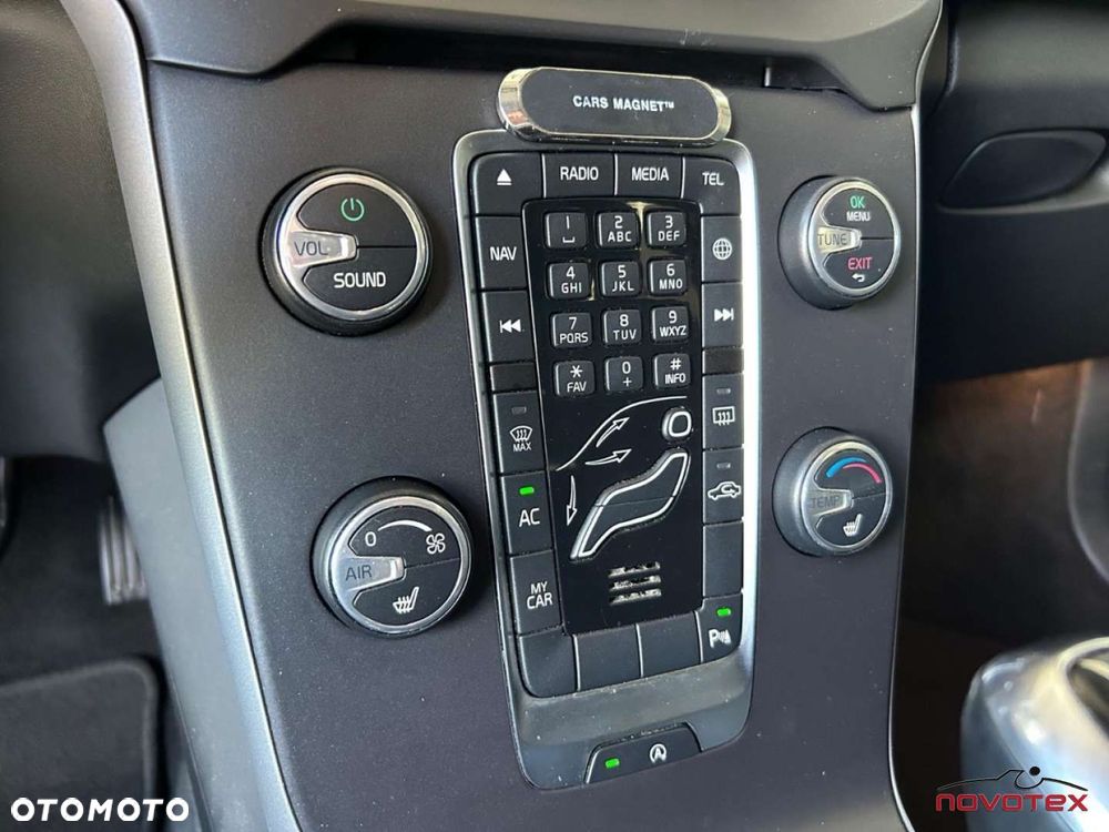 Volvo V40 D2 Drive-E Momentum - 17