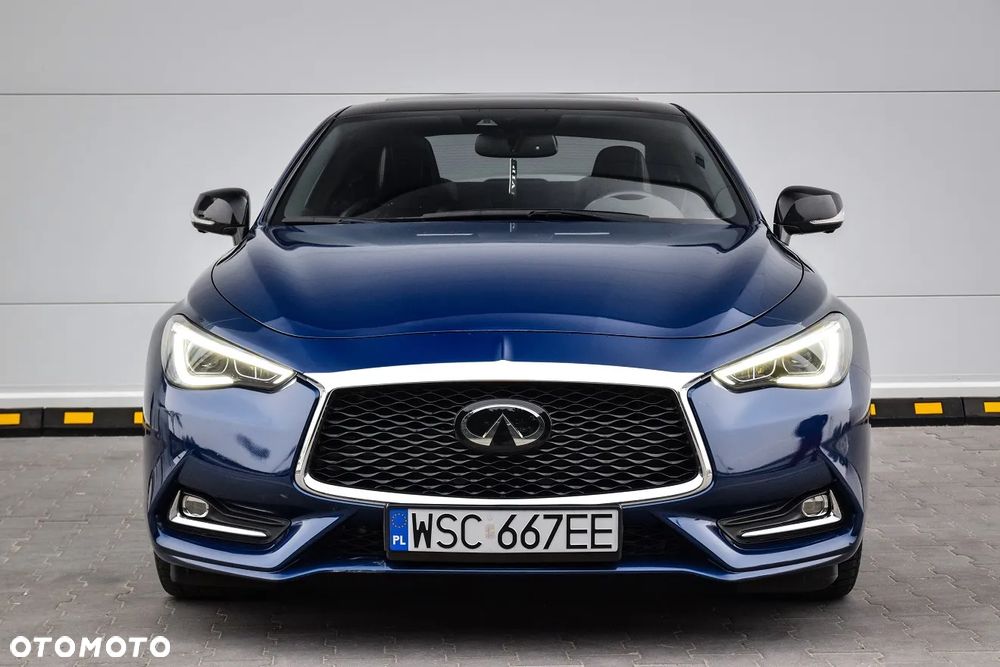 Infiniti Q60 - 1