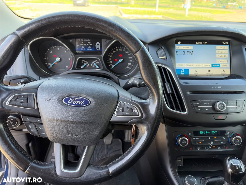 Ford Focus - 19