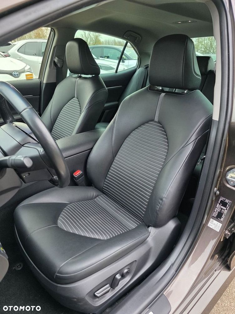 Toyota Camry 2.5 Hybrid Prestige CVT - 17