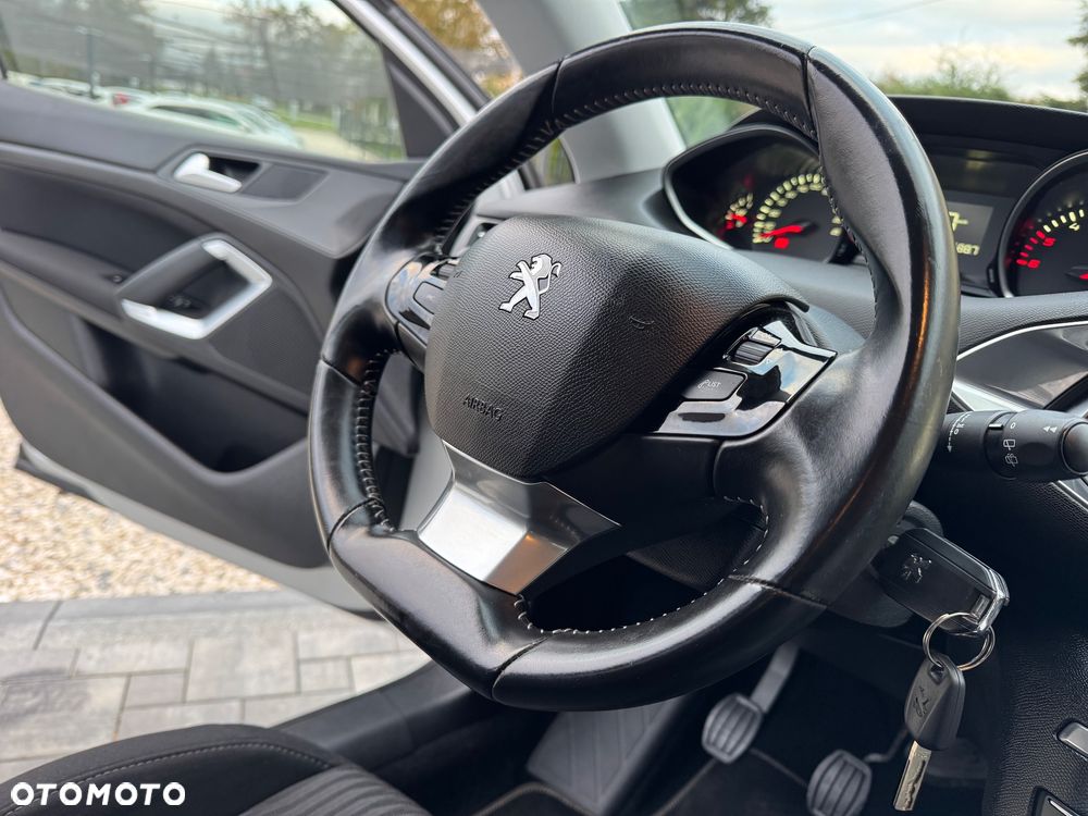 Peugeot 308 SW HDi FAP 110 (Blue Lion) Business Line Niveau 1 - 28