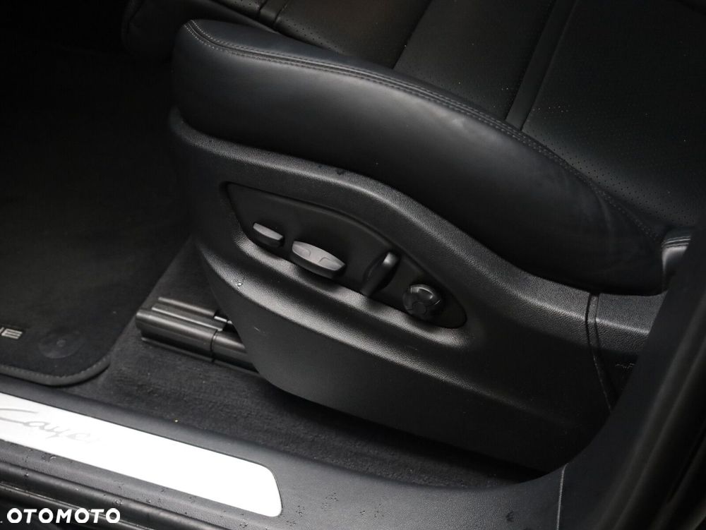 Porsche Cayenne - 14