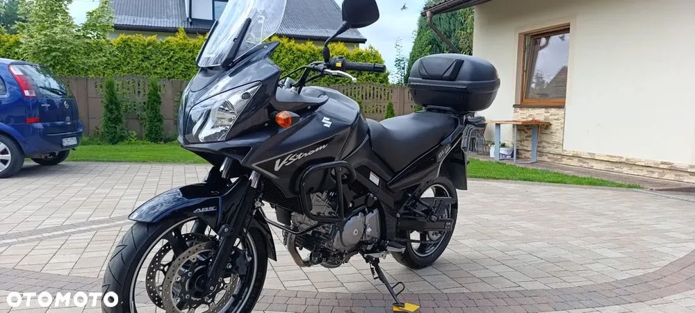 Suzuki V-STROM - 4