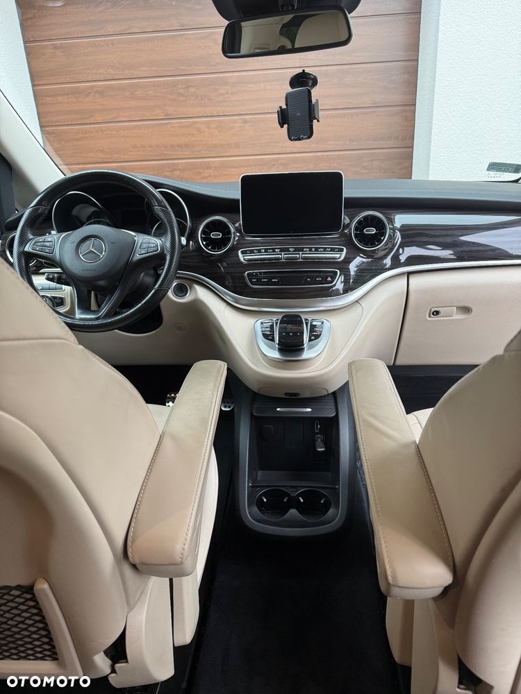 Mercedes-Benz Klasa V 300 d 4-Matic Avantgarde 9G-Tronic (d³ugi) - 14