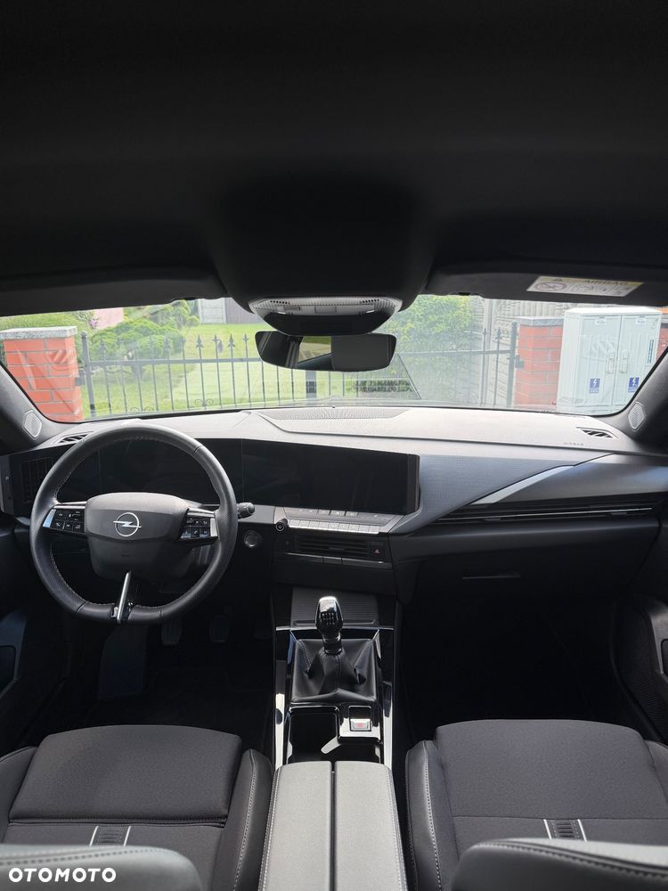 Opel Astra 1.2 Turbo GS Line - 13