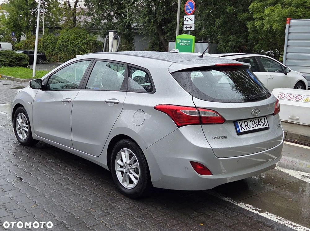 Hyundai i30 1.6 GDI Comfort - 10