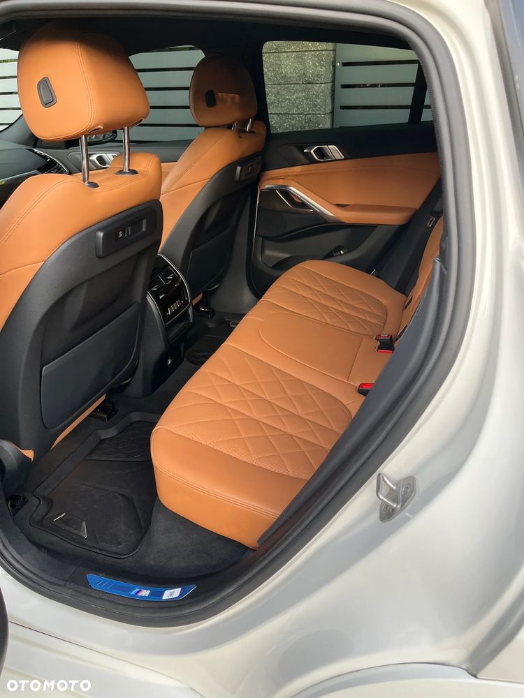 BMW X6 xDrive40i - 8
