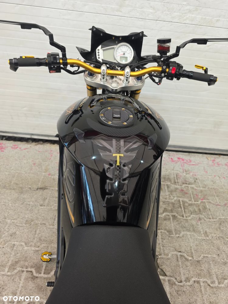 Triumph Speed Triple - 27