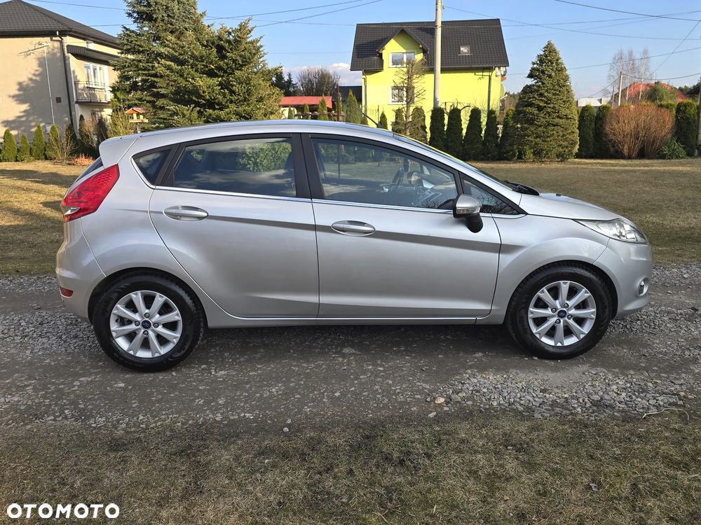 Ford Fiesta 1.4 Titanium - 11