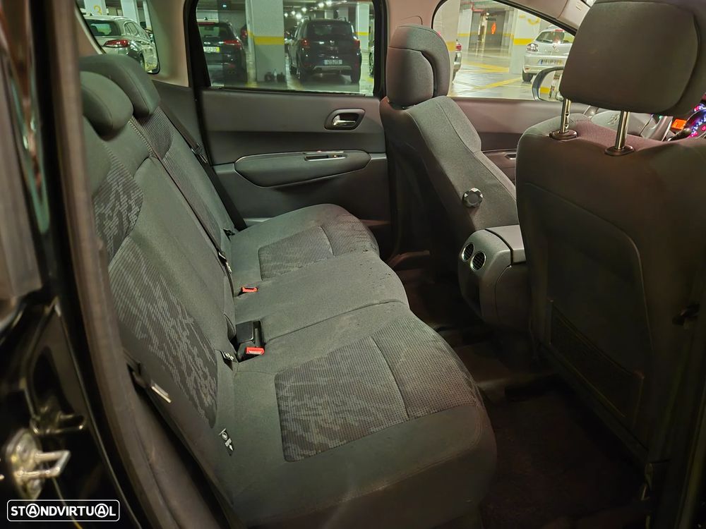 Peugeot 3008 1.6 HDi Sport CMP6 - 30