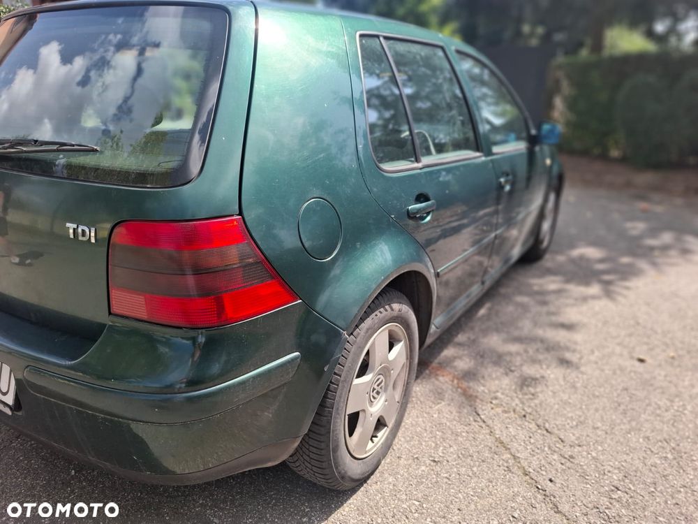 Volkswagen Golf 1.9 TDI Highline - 8