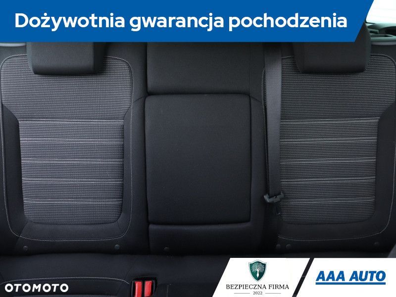 Opel Insignia - 12