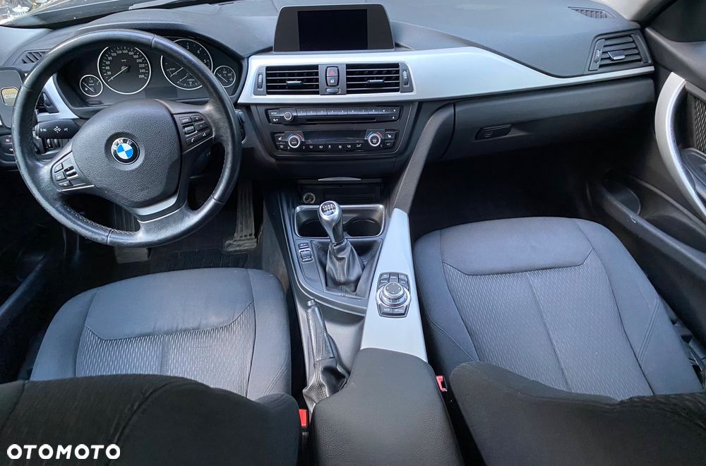 BMW Seria 3 320d - 7