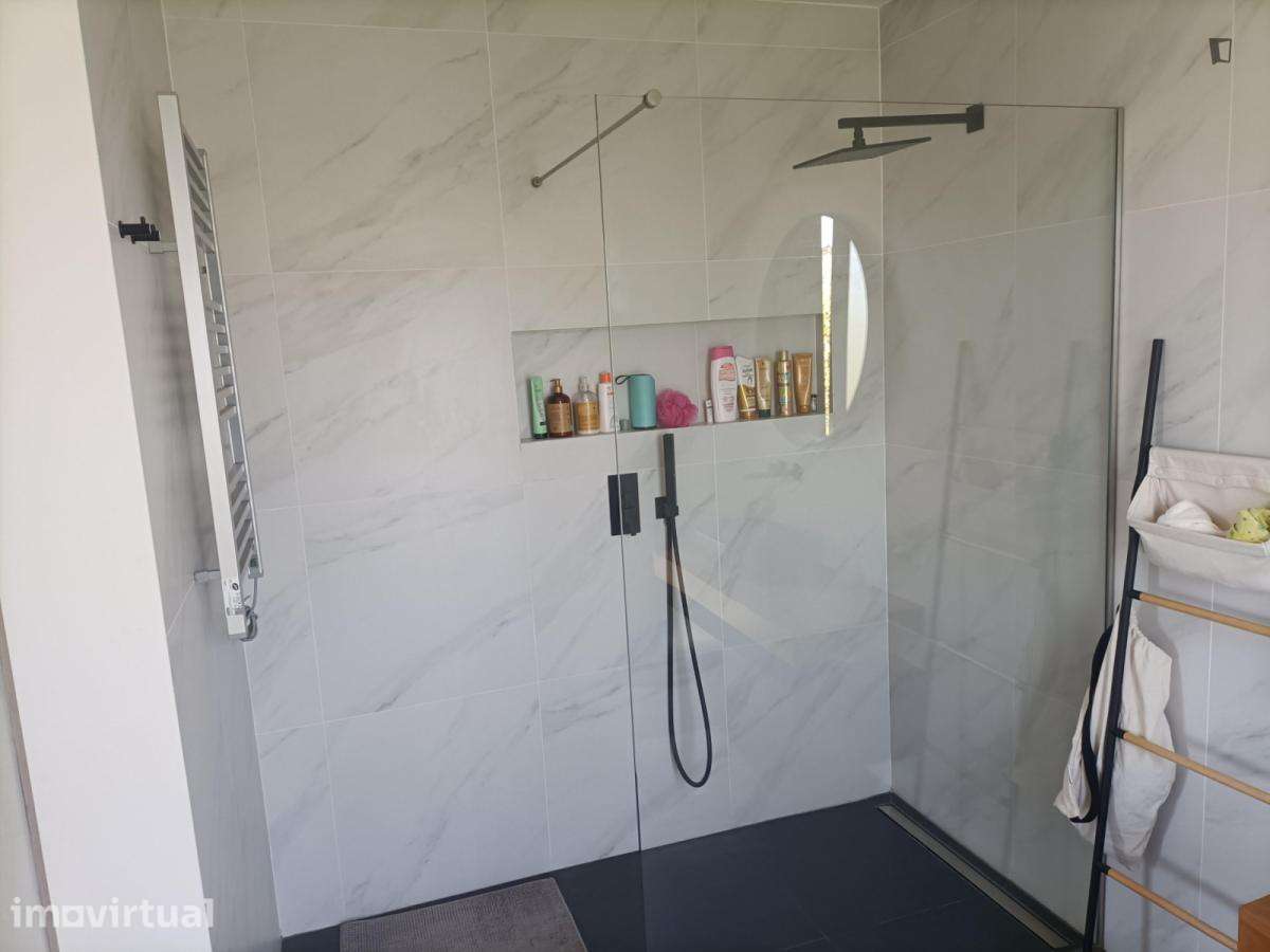 Quarto - localizado em Carcavelos Lisbon - Grande imagem: 5/13