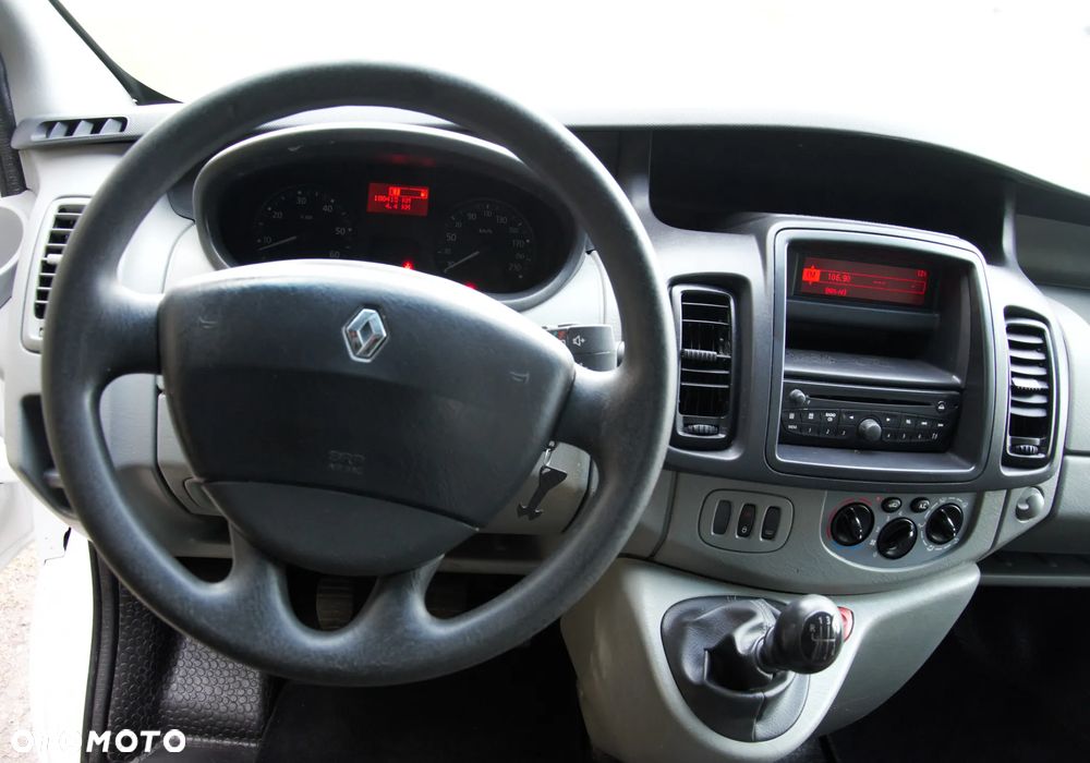 Renault Trafic - 29